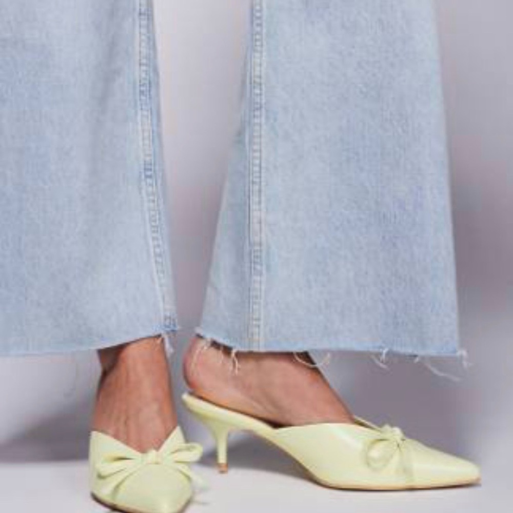 ASOS Pale Yellow wide fit Pointed-Toe Kitten Heel Mules 7